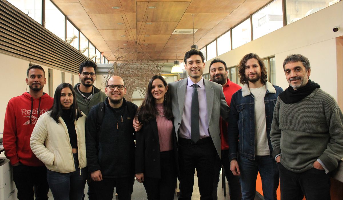 N Grietas y fisuras Proyecto Edgar Chacon amistades presentes