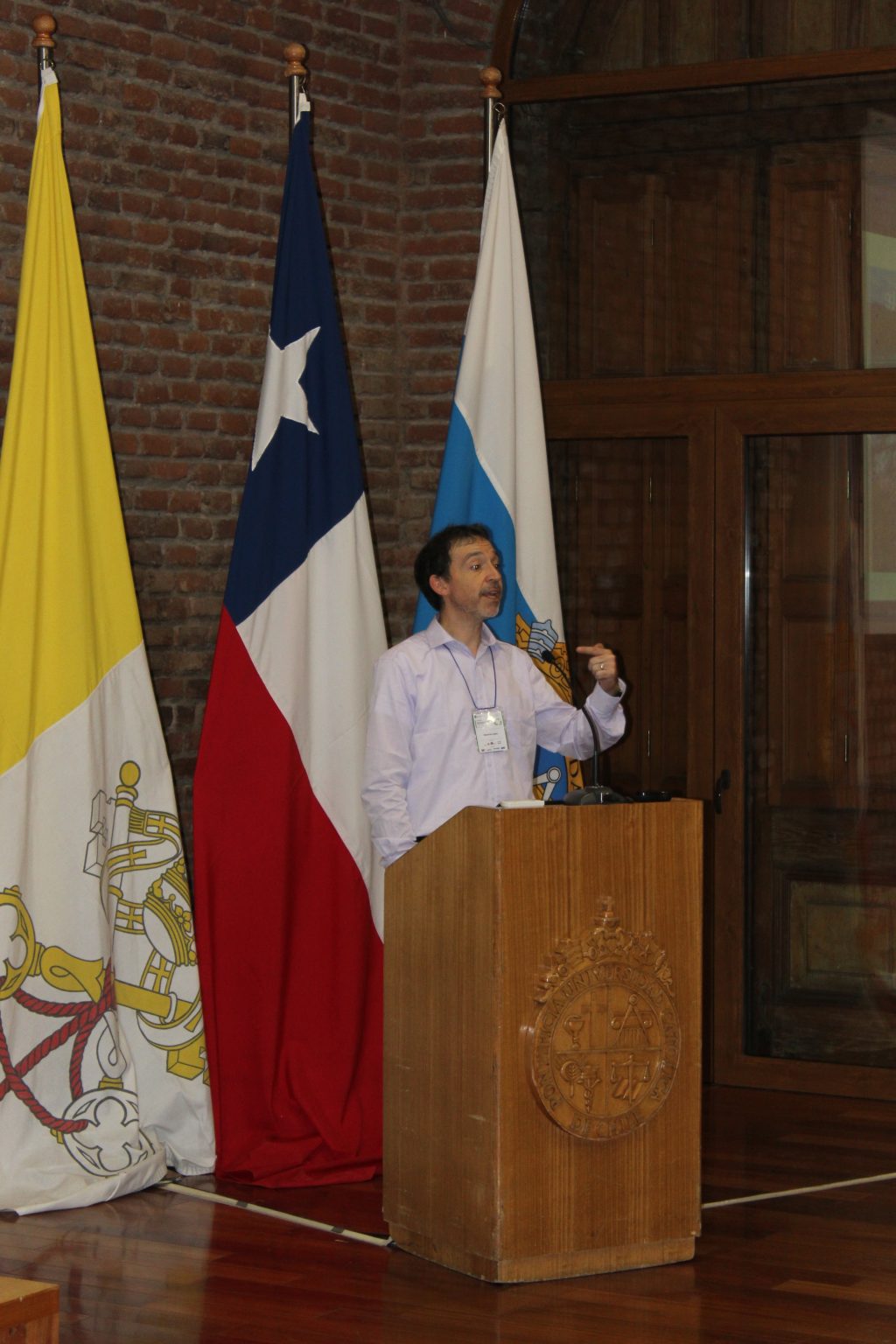 Profesor Mauricio López en presentación de Seminario de Ingeniería Circular 2019