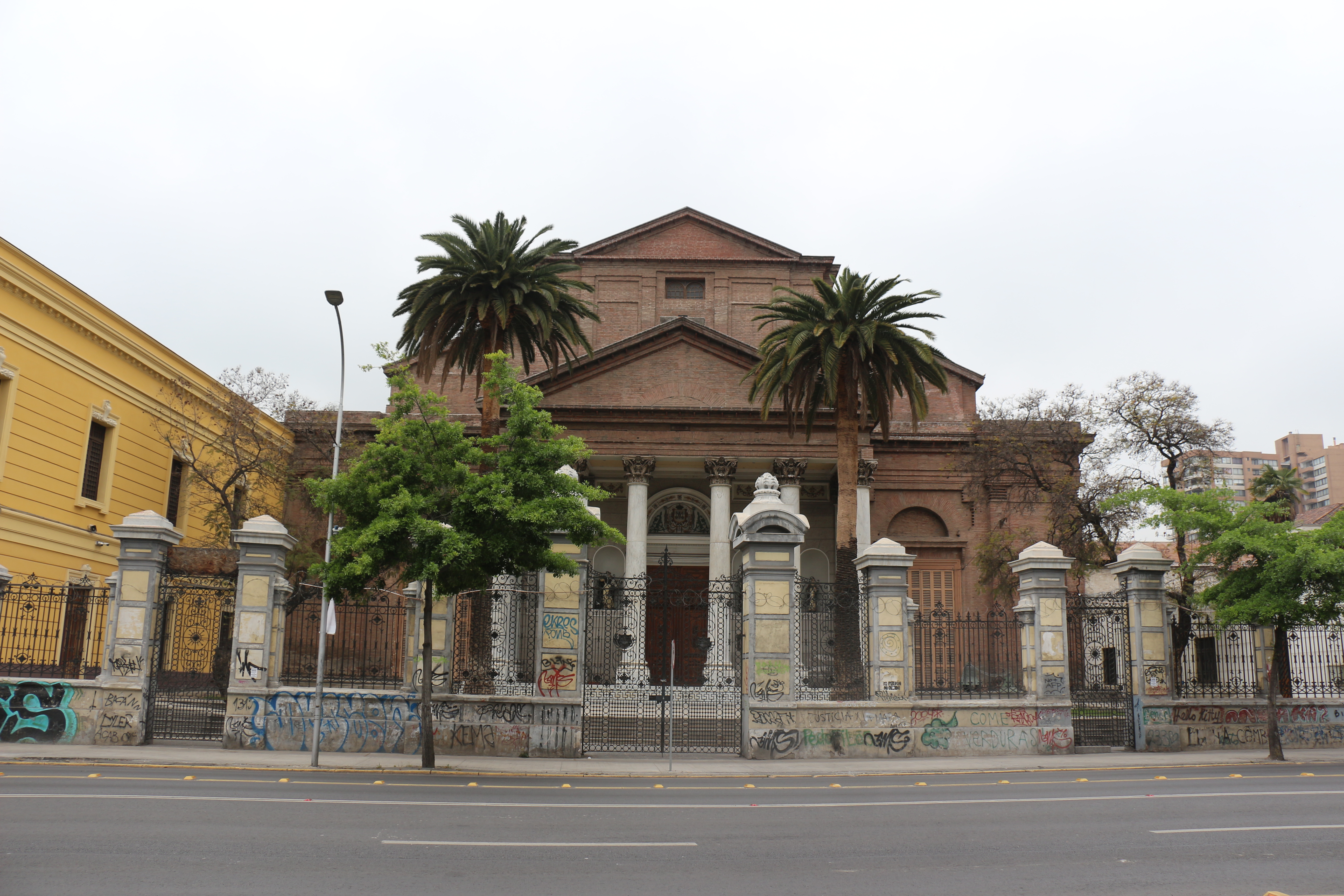 Iglesia Recoleta Domínica Fachada